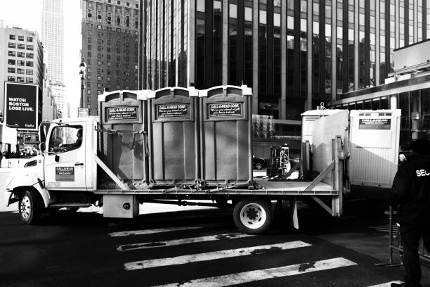 Best Portable toilet rental cost  in Ivanhoe, TX